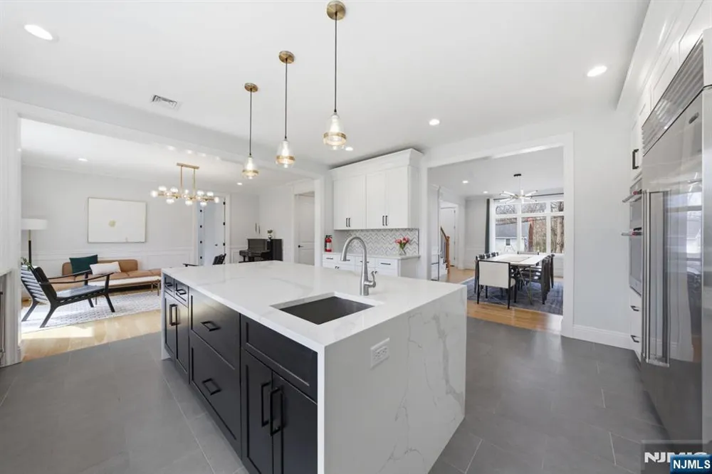 34 Dubois Avenue Alpine, NJ 07620