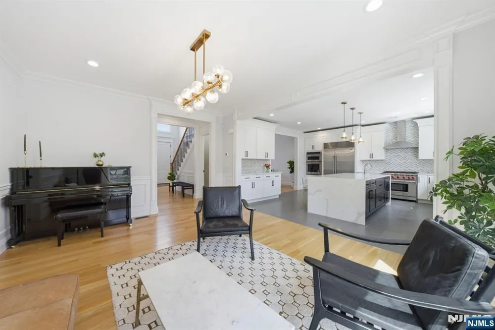 34 Dubois Avenue Alpine, NJ 07620