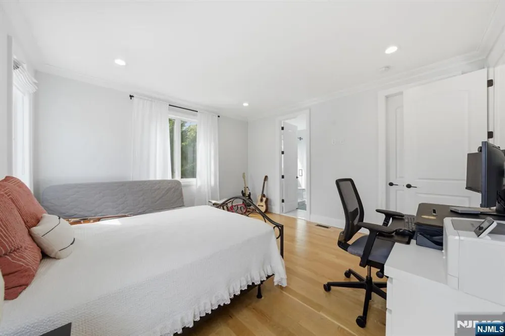 34 Dubois Avenue Alpine, NJ 07620