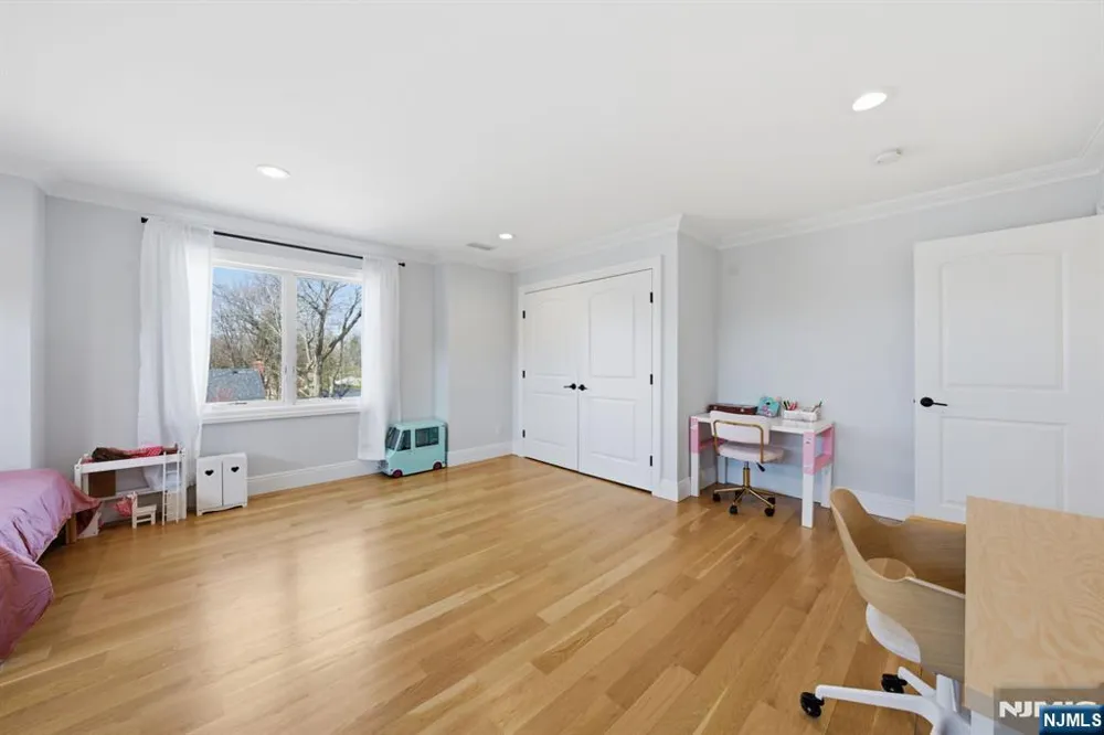 34 Dubois Avenue Alpine, NJ 07620