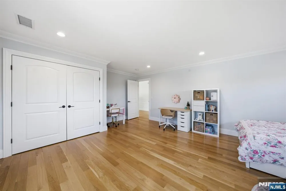34 Dubois Avenue Alpine, NJ 07620