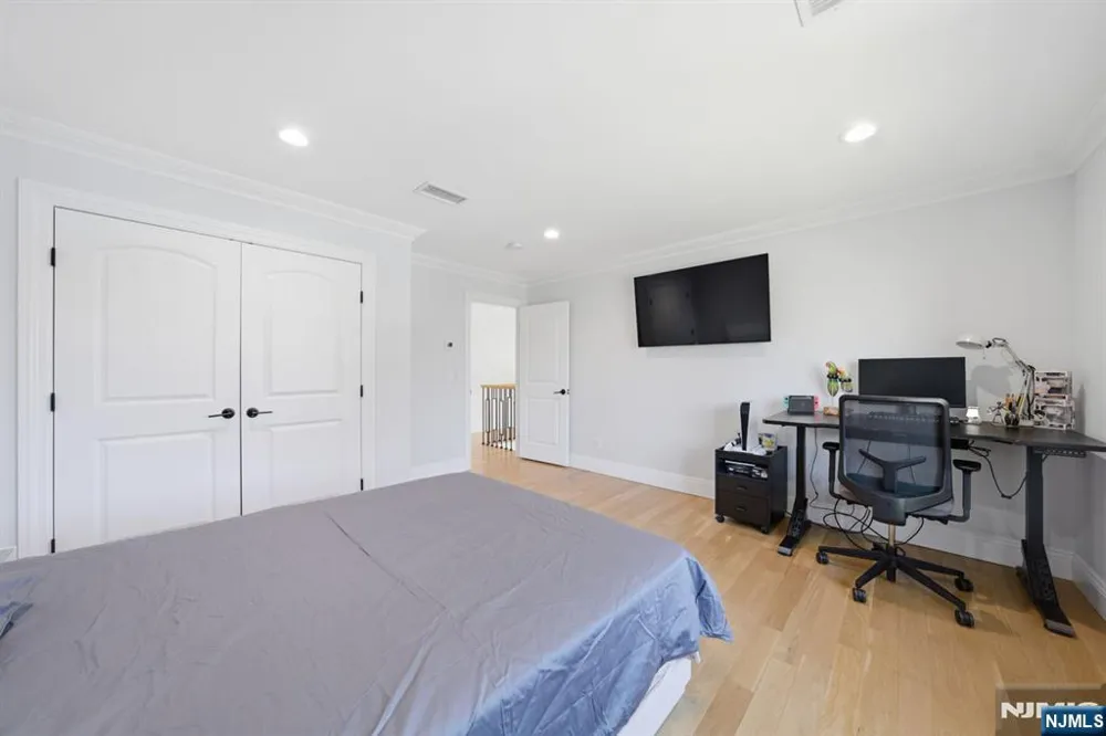 34 Dubois Avenue Alpine, NJ 07620