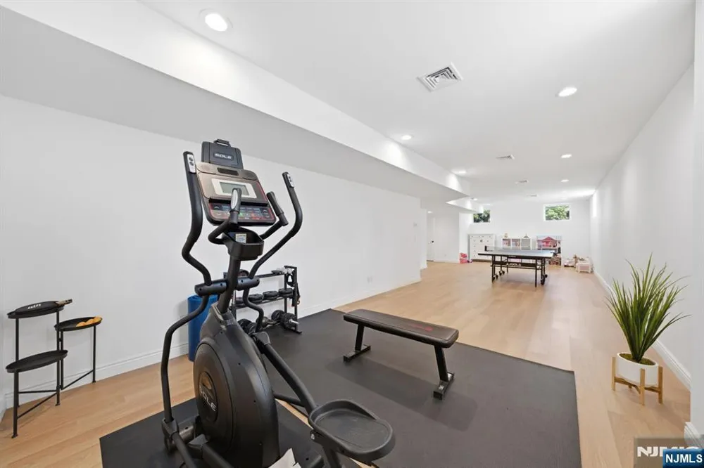 34 Dubois Avenue Alpine, NJ 07620
