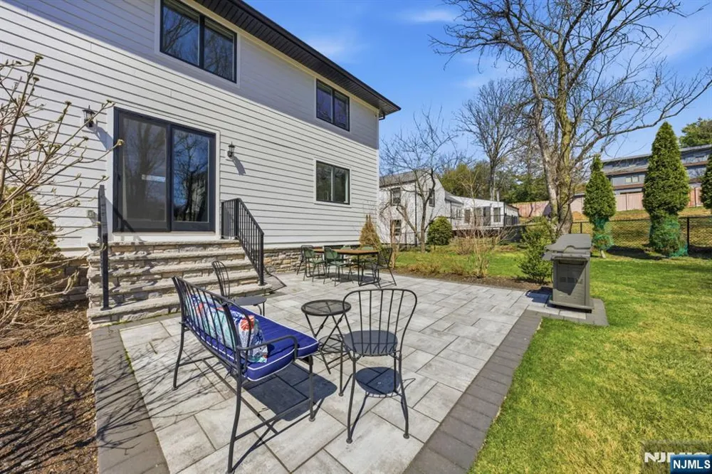 34 Dubois Avenue Alpine, NJ 07620