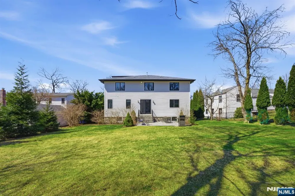 34 Dubois Avenue Alpine, NJ 07620