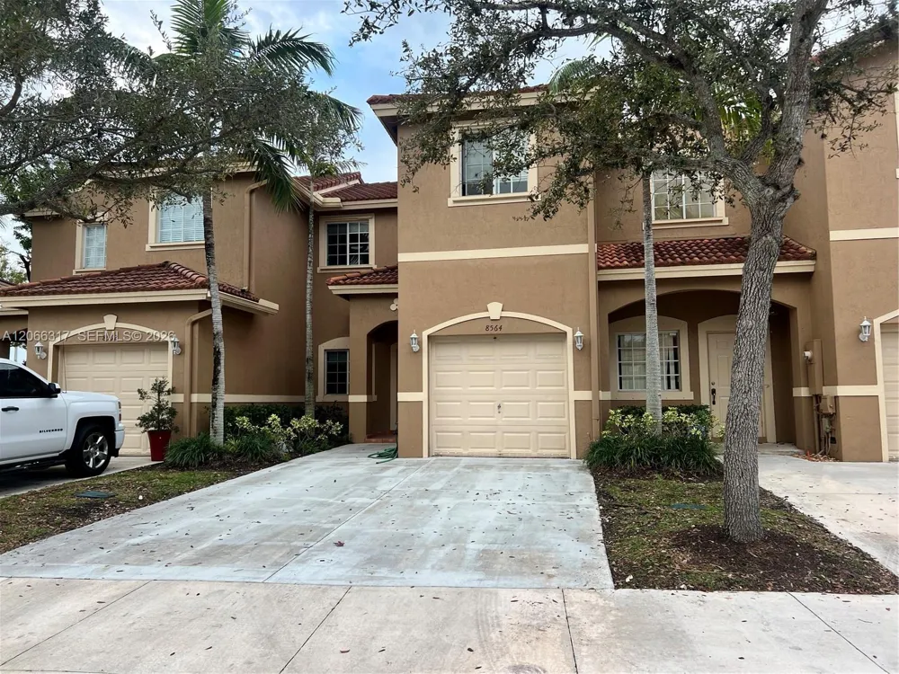 8564 SW 214th Way Cutler Bay, FL 33189