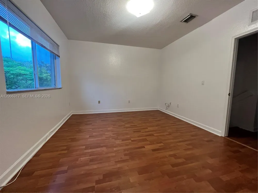 8564 SW 214th Way Cutler Bay, FL 33189