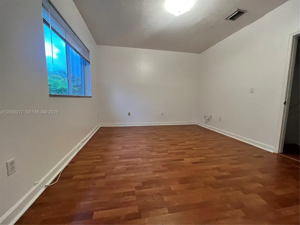 8564 SW 214th Way Cutler Bay, FL 33189