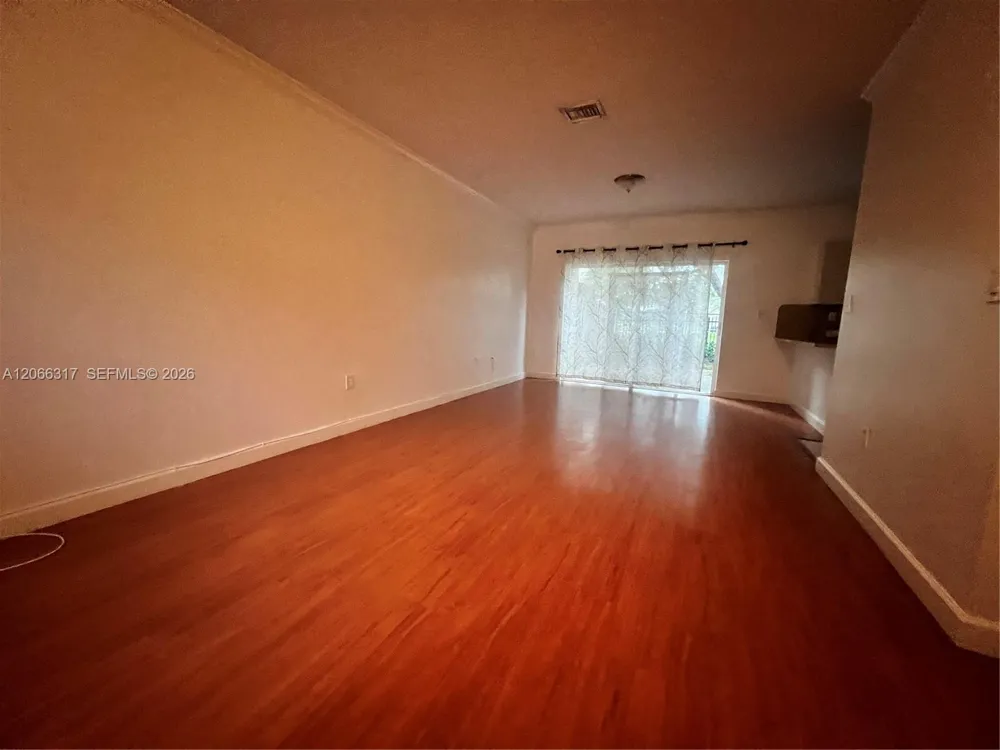 8564 SW 214th Way Cutler Bay, FL 33189