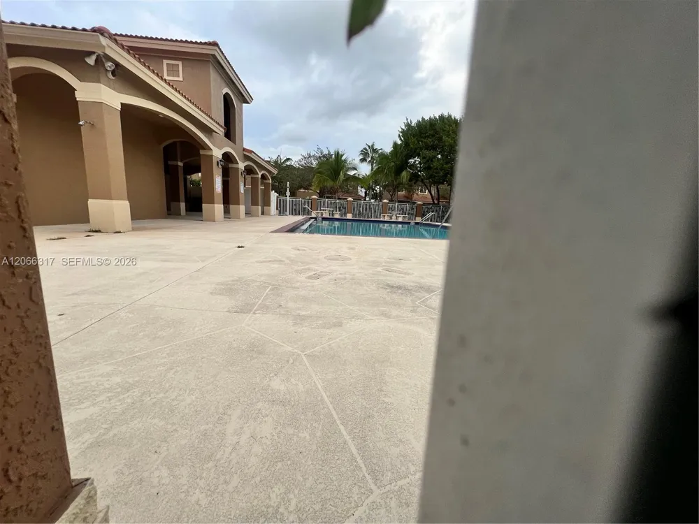 8564 SW 214th Way Cutler Bay, FL 33189