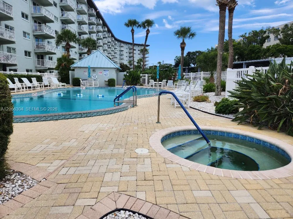 100 SILVER BEACH AVE #720 Daytona, FL 32118