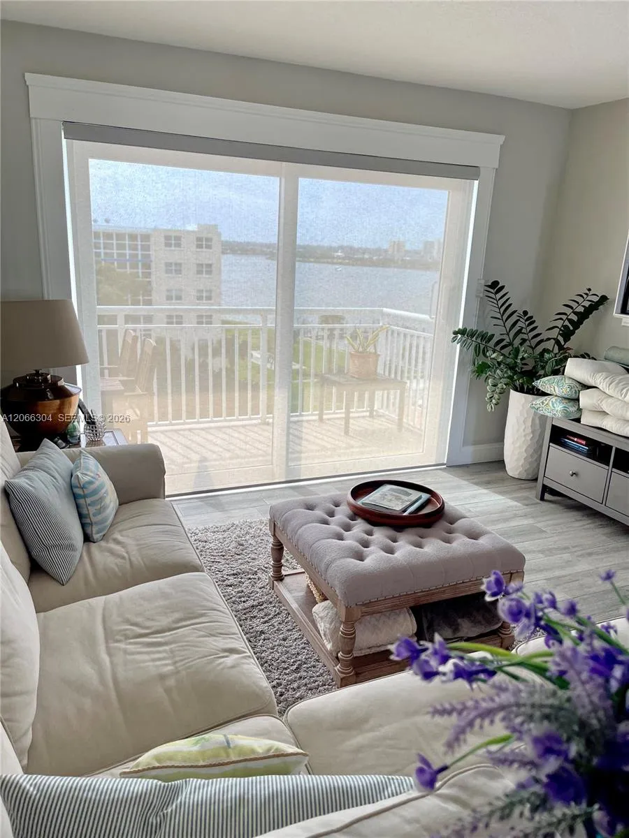 100 SILVER BEACH AVE #720 Daytona, FL 32118