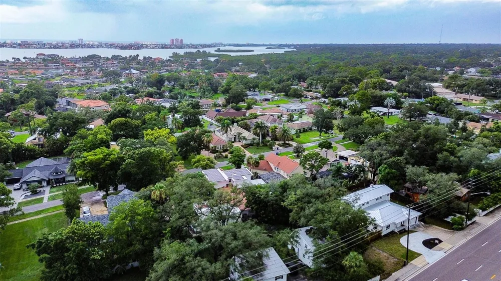 5546 113TH STREET Seminole, FL 33772