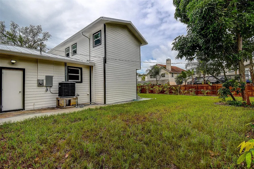 5546 113TH STREET Seminole, FL 33772