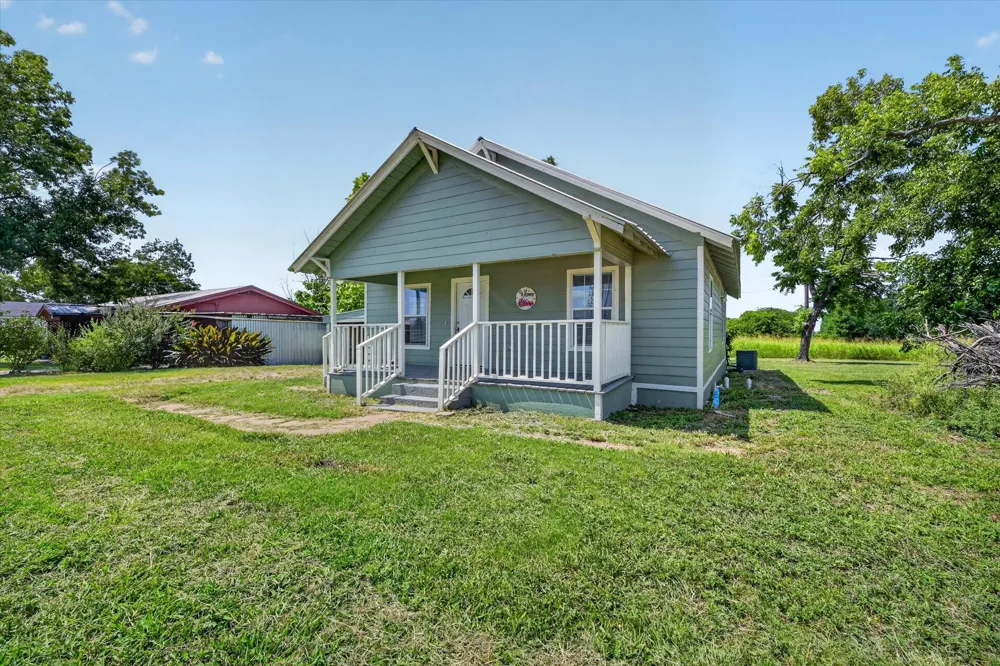 601 Tx-56 Windom, TX 75492