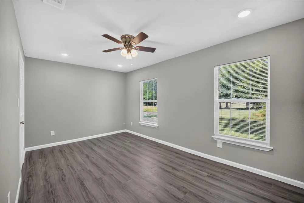 601 Tx-56 Windom, TX 75492