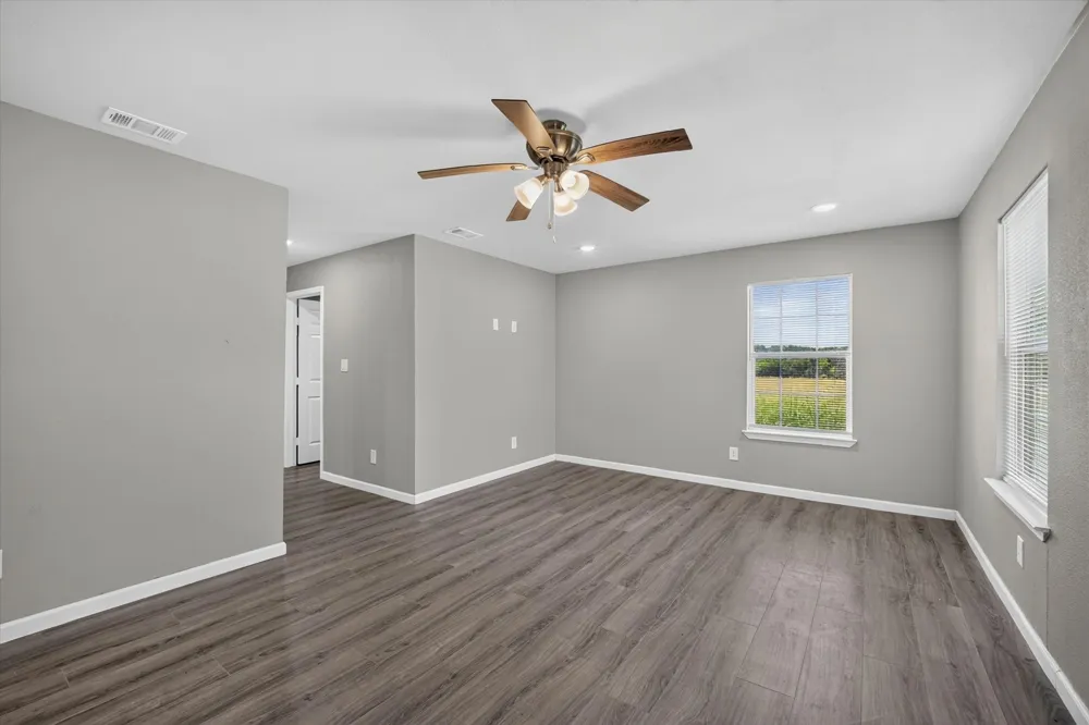 601 Tx-56 Windom, TX 75492