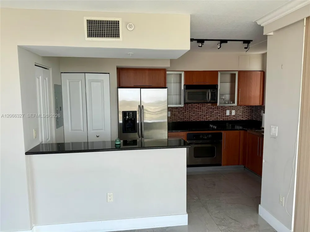 610 W Las Olas Blvd #913N Fort Lauderdale, FL 33312