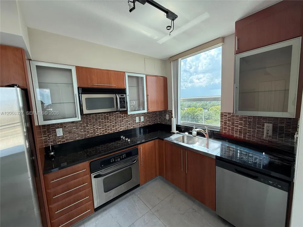 610 W Las Olas Blvd #913N Fort Lauderdale, FL 33312