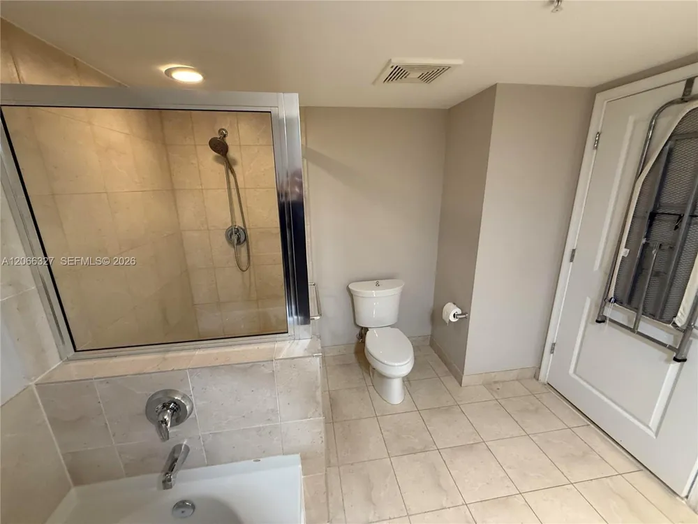 610 W Las Olas Blvd #913N Fort Lauderdale, FL 33312