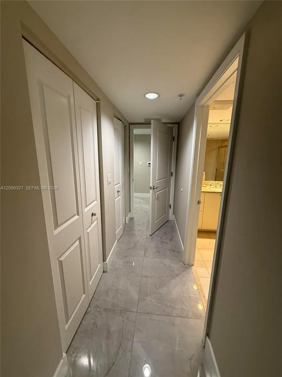 610 W Las Olas Blvd #913N Fort Lauderdale, FL 33312