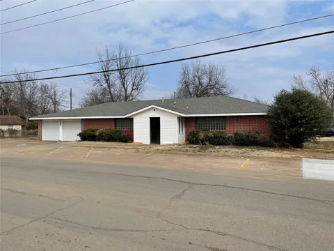 112 S Highland Avenue
