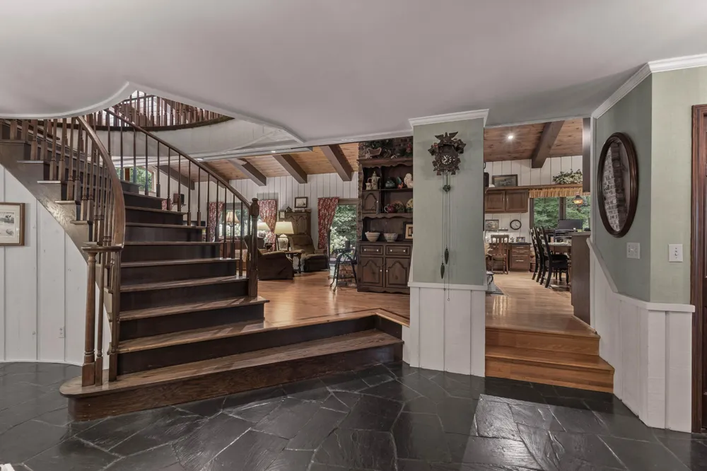 12879 Lakeshore Drive Grand Haven Charter Township, MI 49417