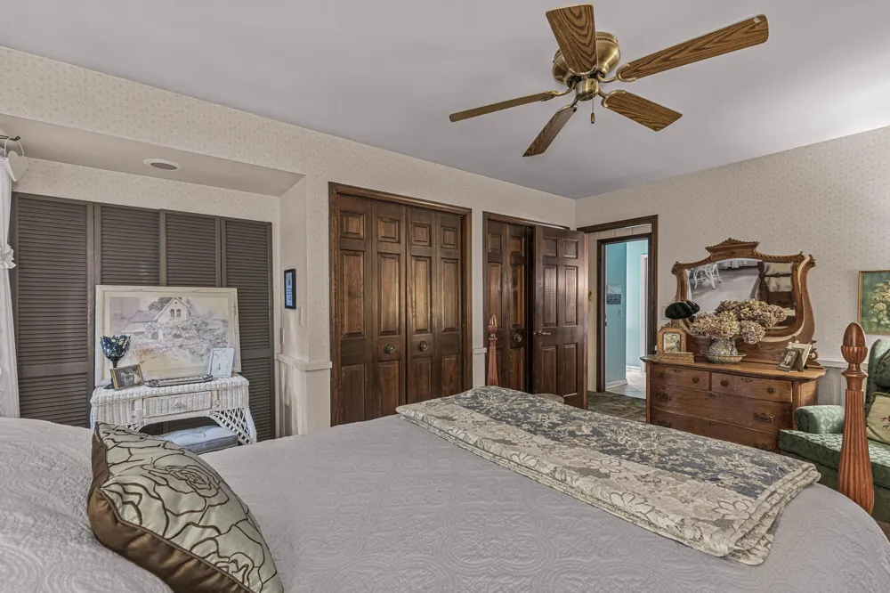 12879 Lakeshore Drive Grand Haven Charter Township, MI 49417