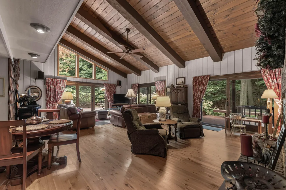 12879 Lakeshore Drive Grand Haven Charter Township, MI 49417
