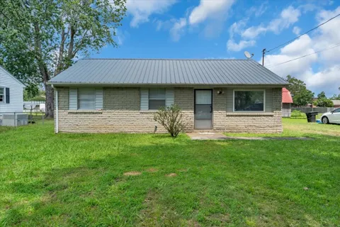 313 Helen St