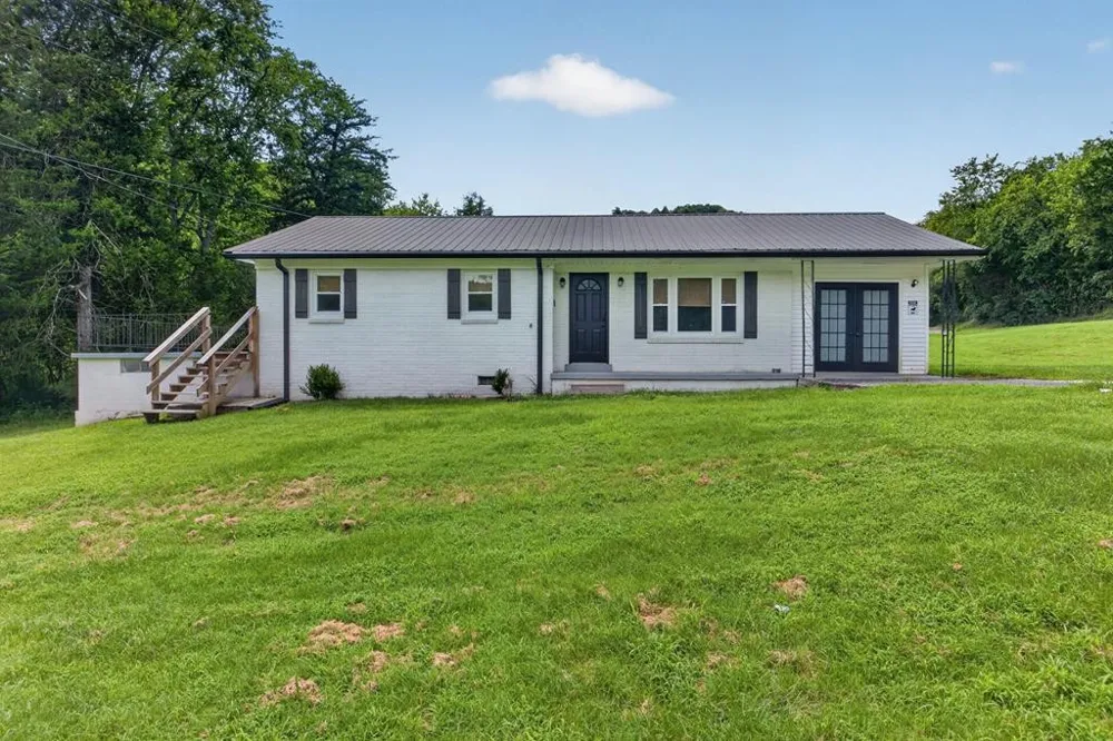 221 England Hollow Rd Gainesboro, TN 38562