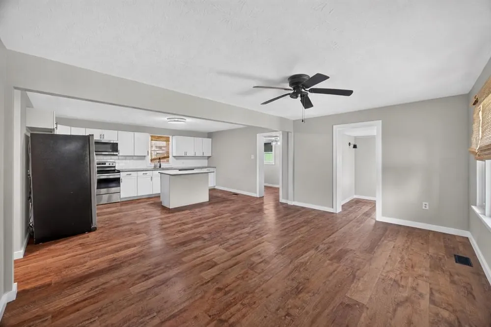 221 England Hollow Rd Gainesboro, TN 38562
