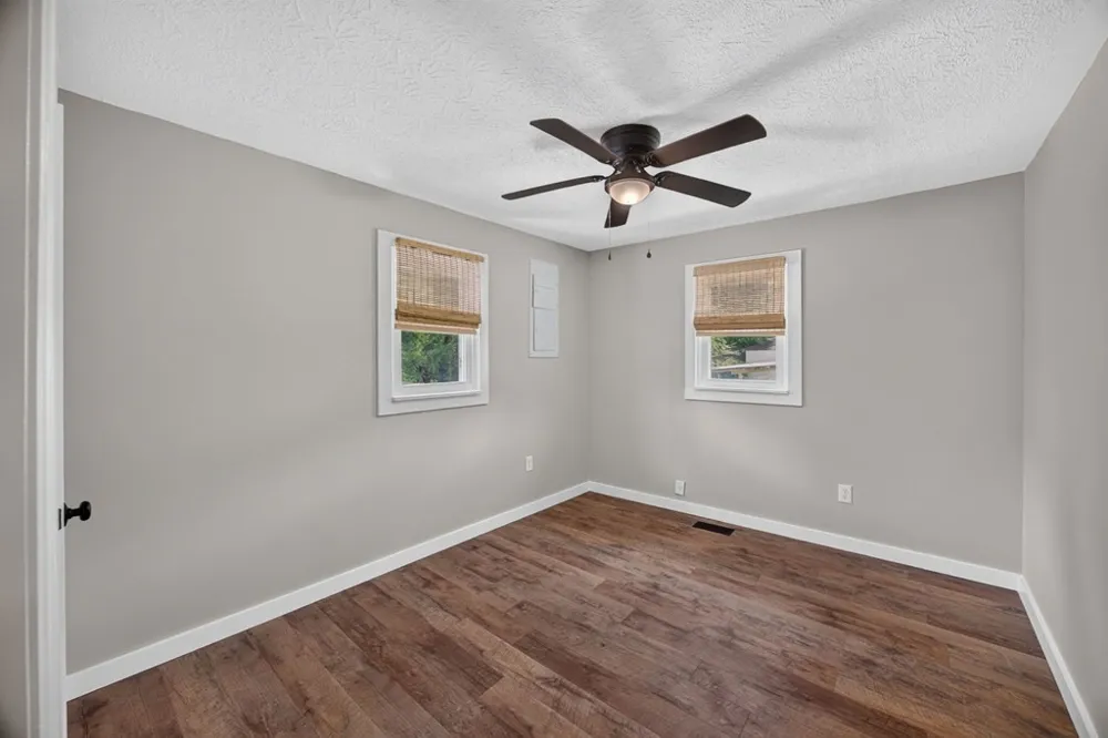 221 England Hollow Rd Gainesboro, TN 38562
