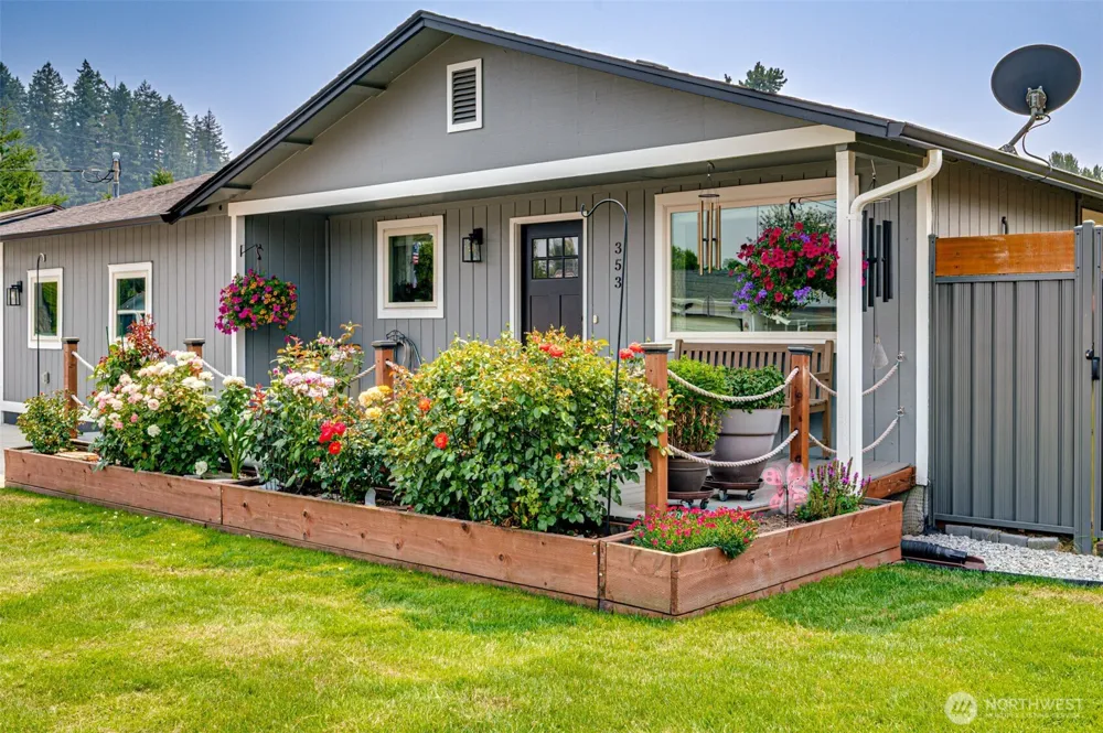 353 Shear Street SW Castle Rock, WA 98611