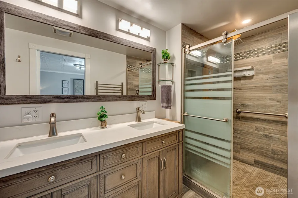 353 Shear Street SW Castle Rock, WA 98611