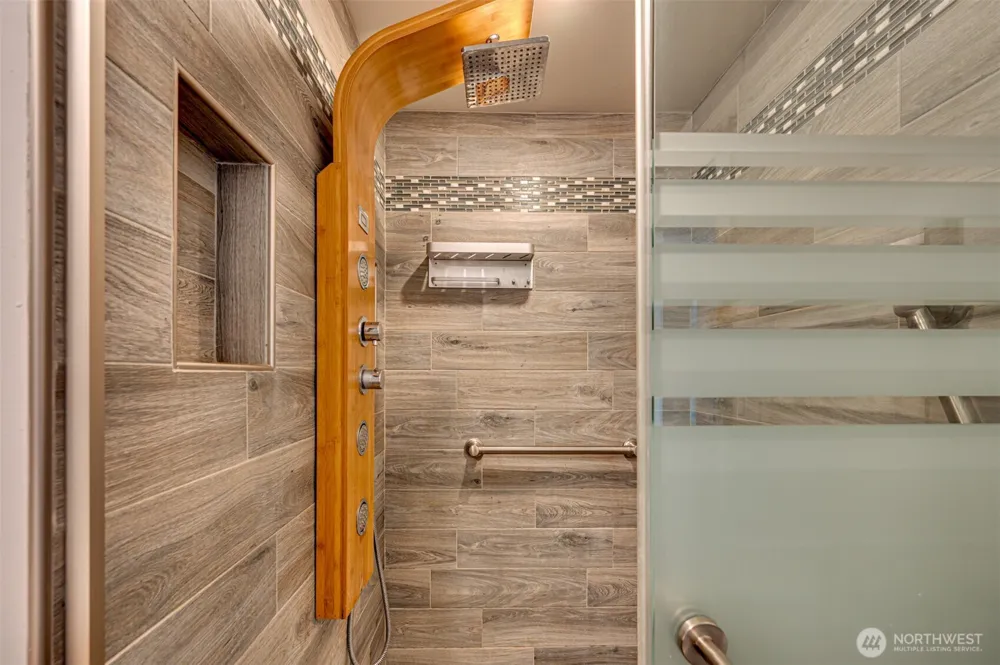 353 Shear Street SW Castle Rock, WA 98611