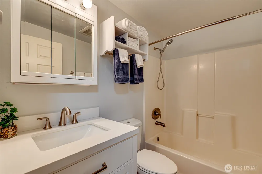 353 Shear Street SW Castle Rock, WA 98611