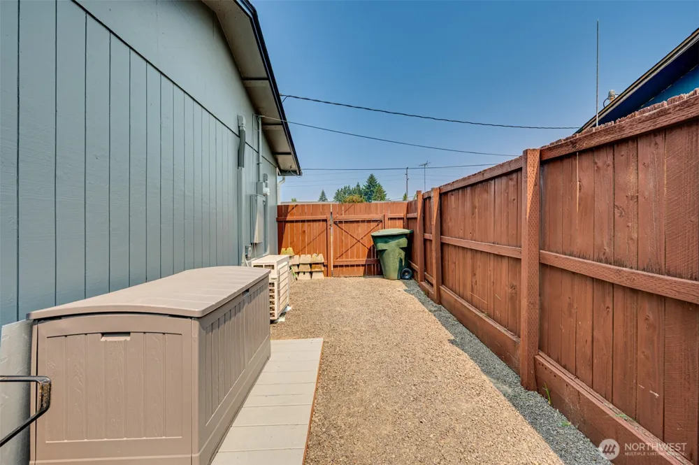 353 Shear Street SW Castle Rock, WA 98611