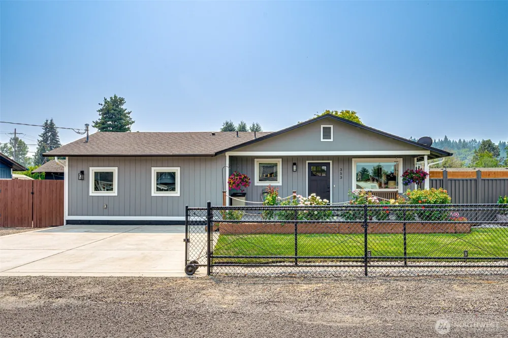 353 Shear Street SW Castle Rock, WA 98611