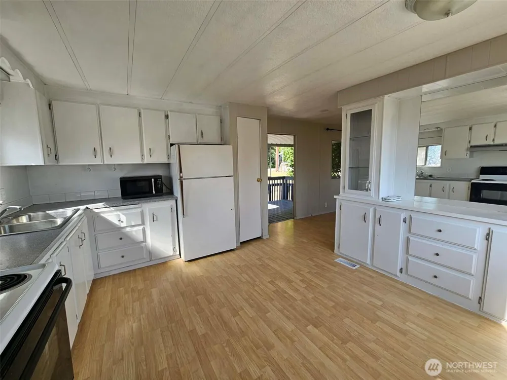 10012 Overlook Drive SW Olympia, WA 98502
