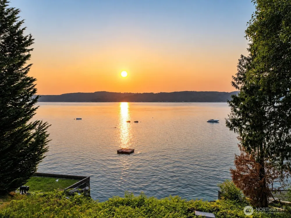 17871 E State Route 106 Belfair, WA 98528