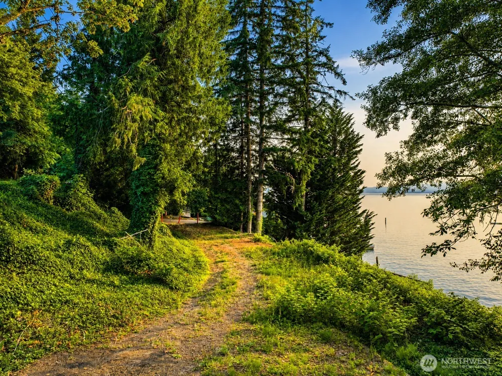 17871 E State Route 106 Belfair, WA 98528