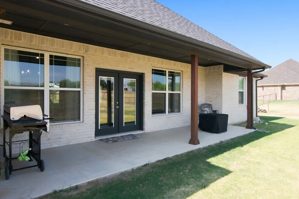 121 Friendship Way Boyd, TX 76023