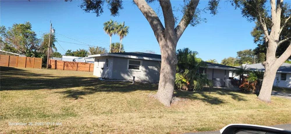 524 SARABAY ROAD Osprey, FL 34229