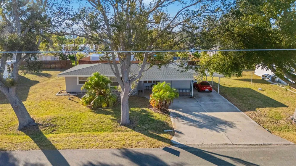 524 SARABAY ROAD Osprey, FL 34229