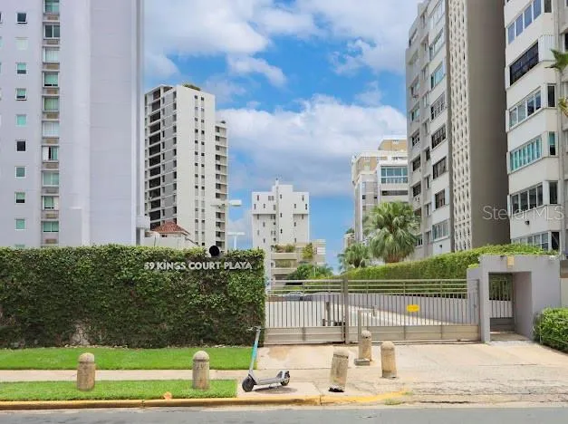 59 KINGS COURT #5 San Juan, PR 00907