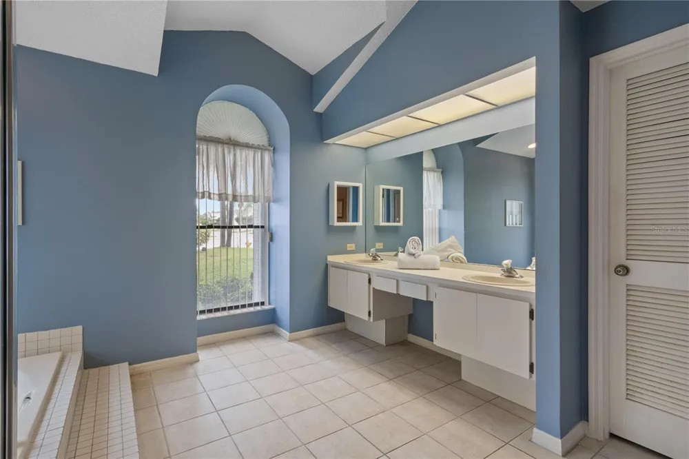 3225 GLENWOOD CIRCLE Holiday, FL 34691