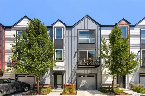 5556 W 10th Place