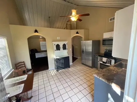 606 E Clifton Street Stephenville, TX 76401