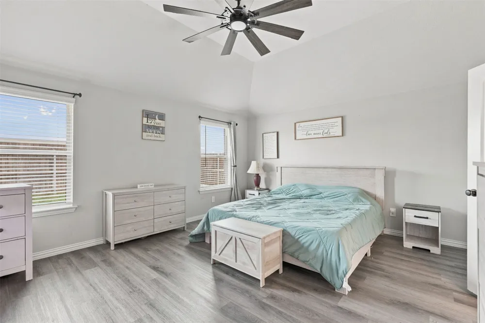 632 Steerman Court Saginaw, TX 76179